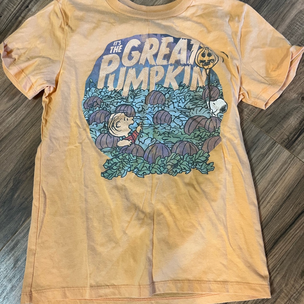 Women’s Snoopy Halloween Shirt